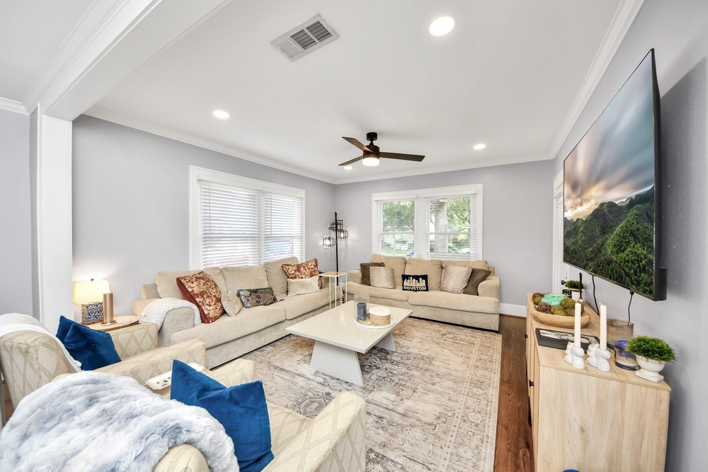 916 W Cottage Street - Photo 10