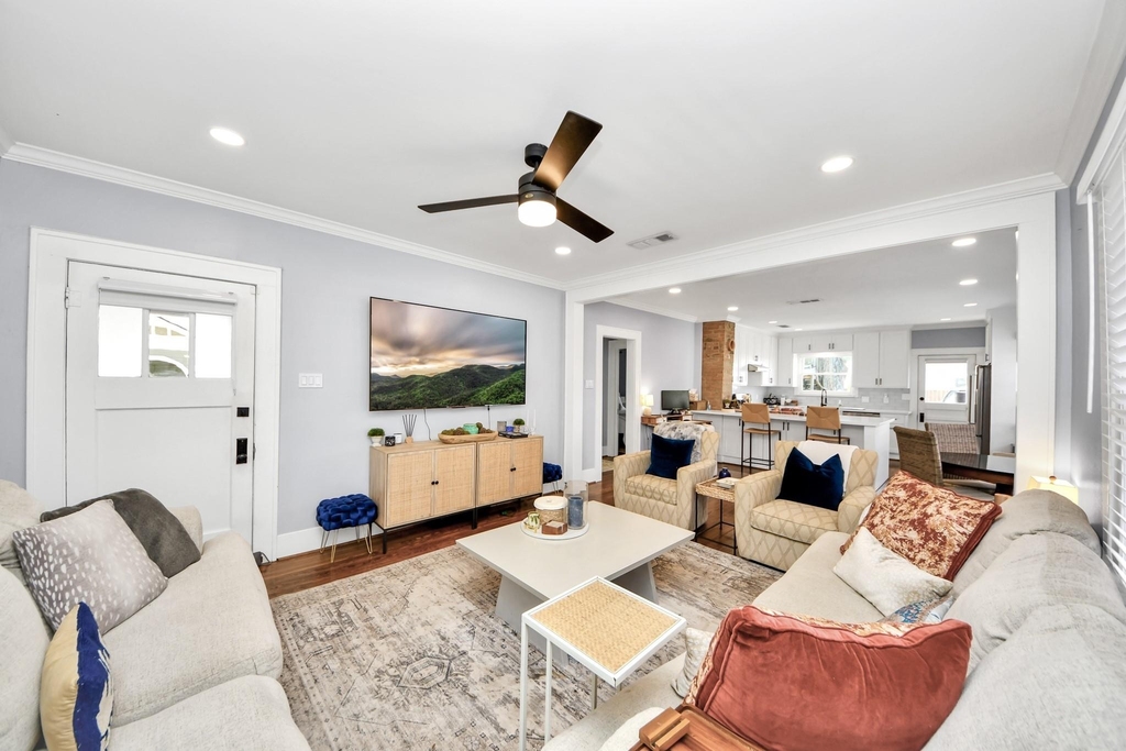 916 W Cottage Street - Photo 8