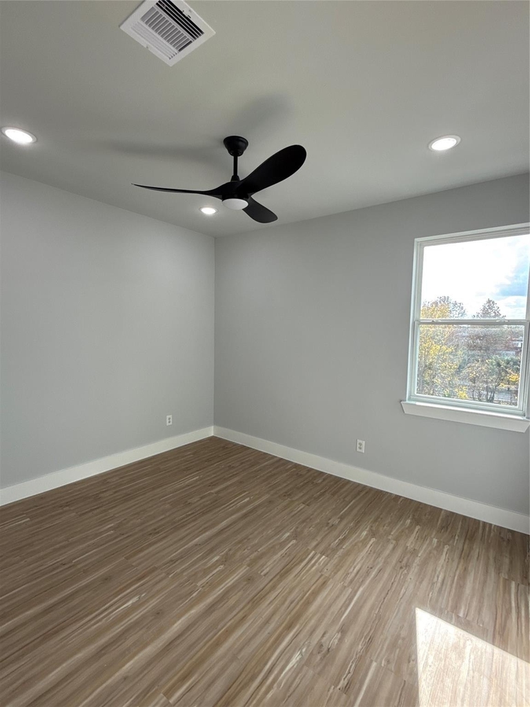 3101 Live Oak Street - Photo 18