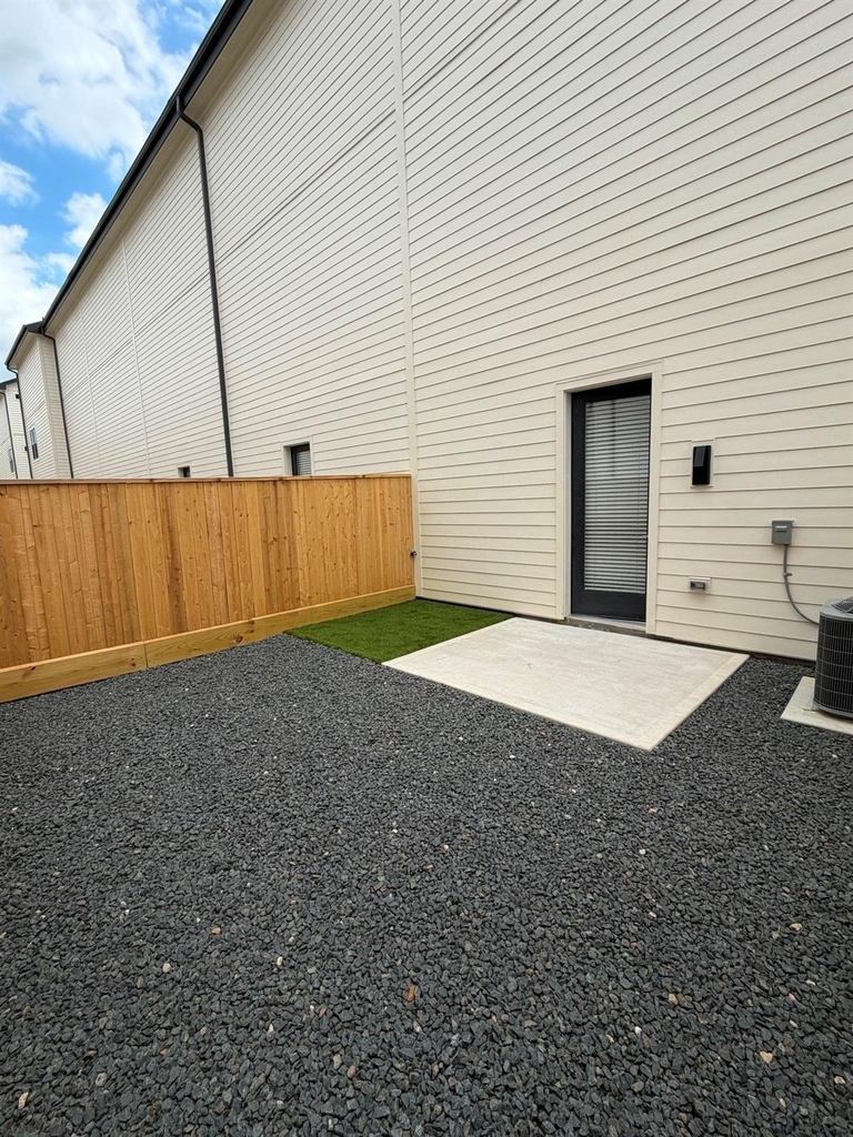 17318 N Eldridge Parkway - Photo 4