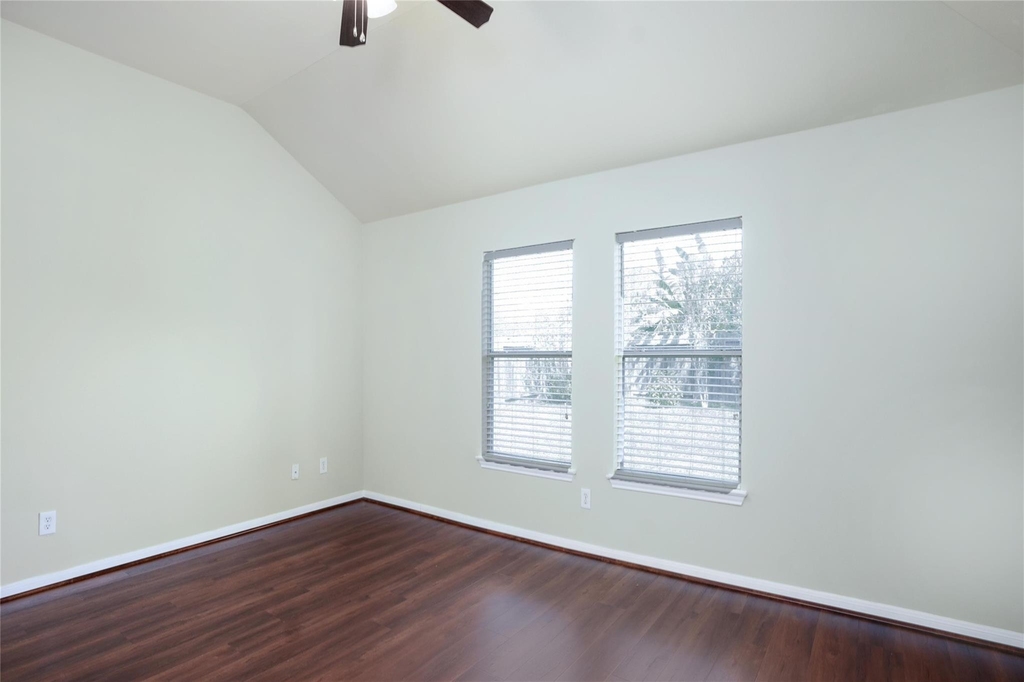 6214 Southcott Court - Photo 12