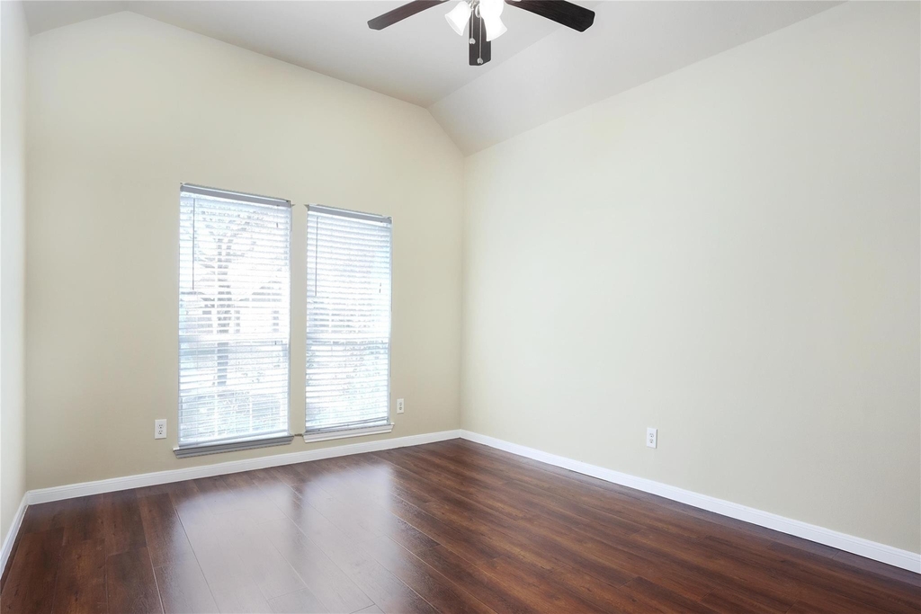 6214 Southcott Court - Photo 3