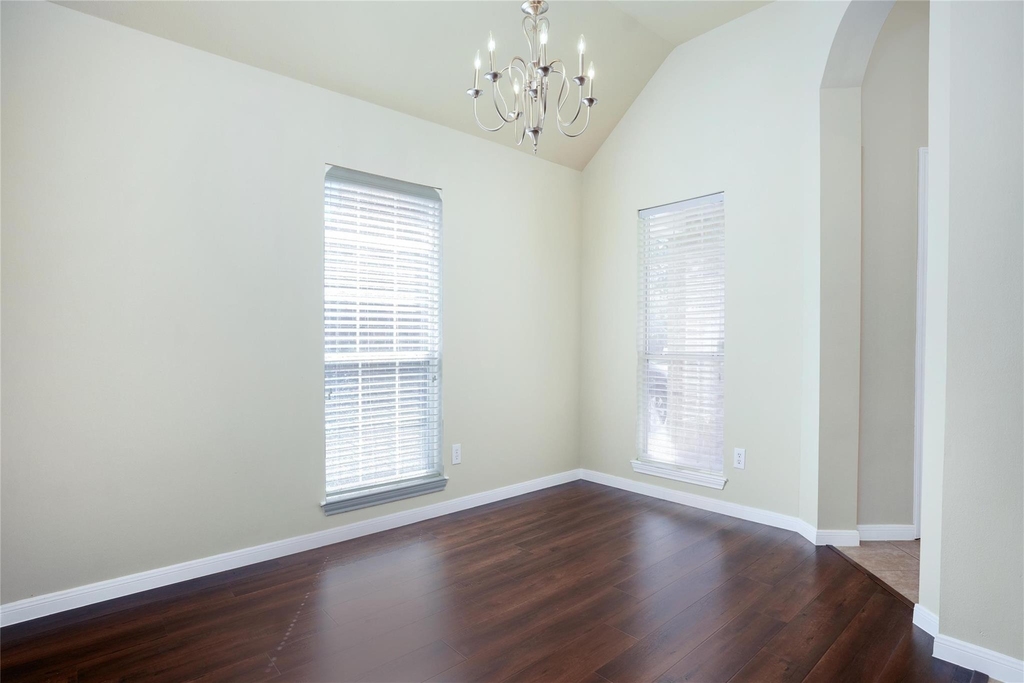 6214 Southcott Court - Photo 4
