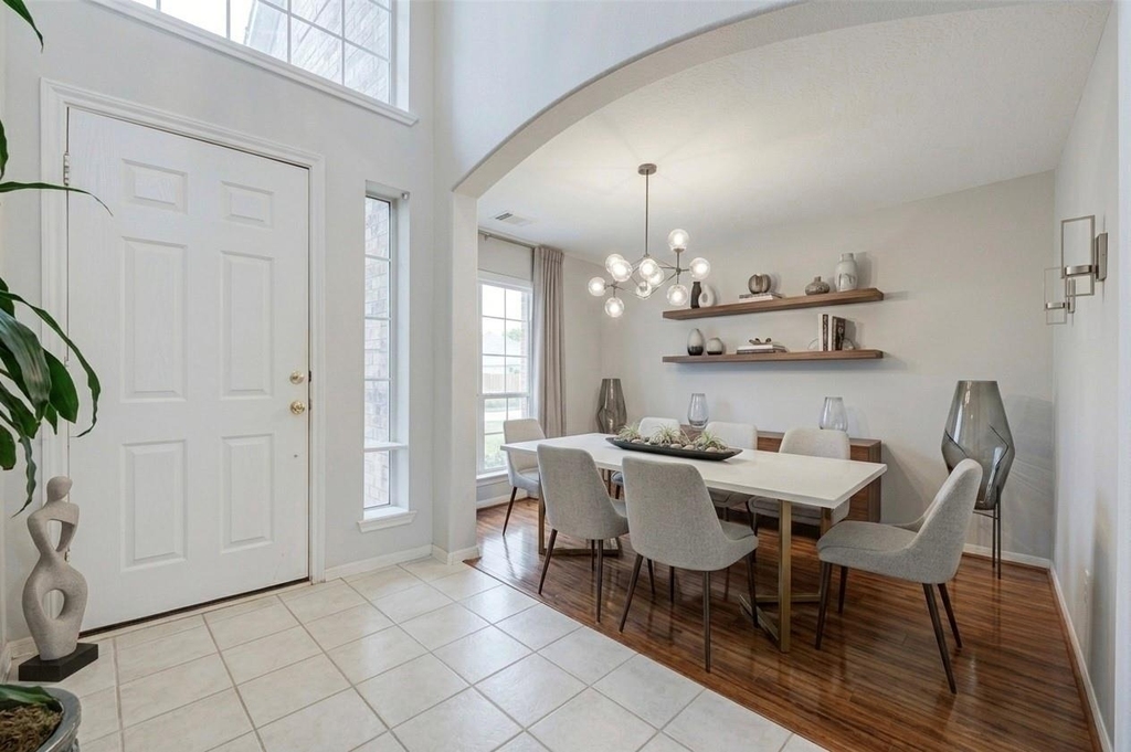17015 Maricella Circle - Photo 2