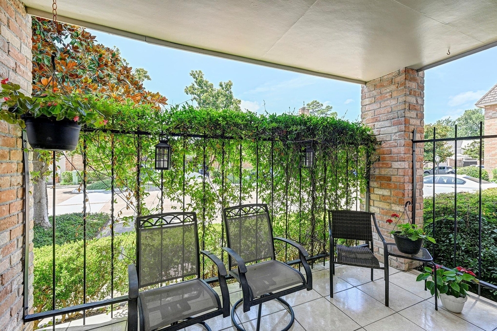 2230 S Piney Point Road - Photo 13