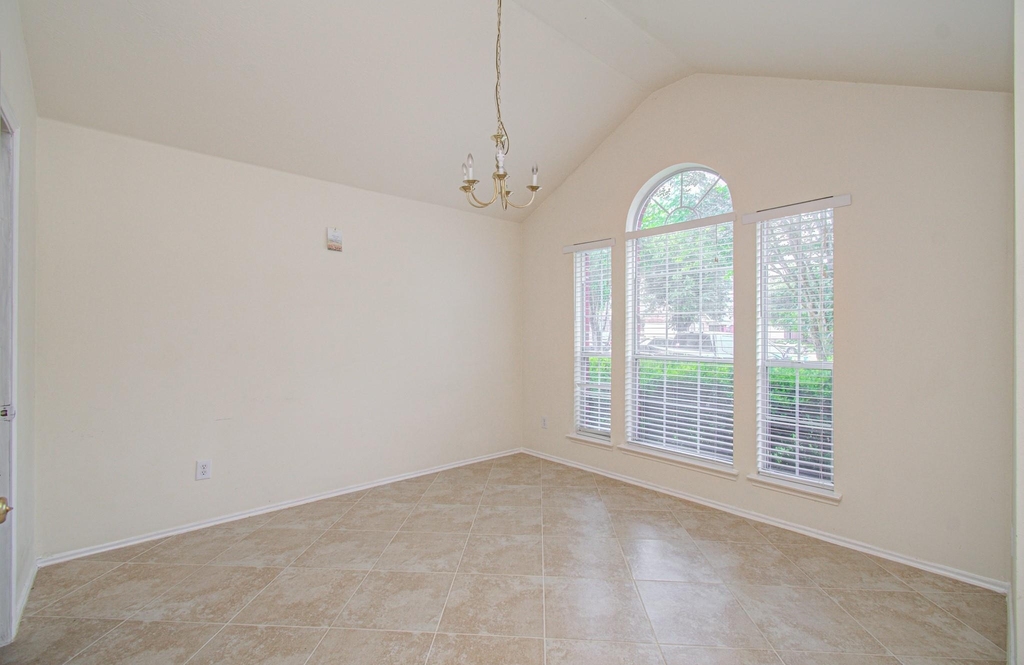 11714 Sweet Willow Court - Photo 4
