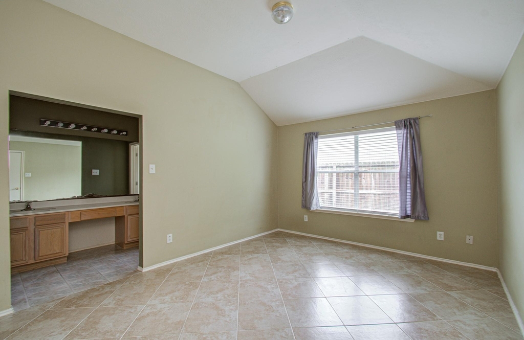 11714 Sweet Willow Court - Photo 17