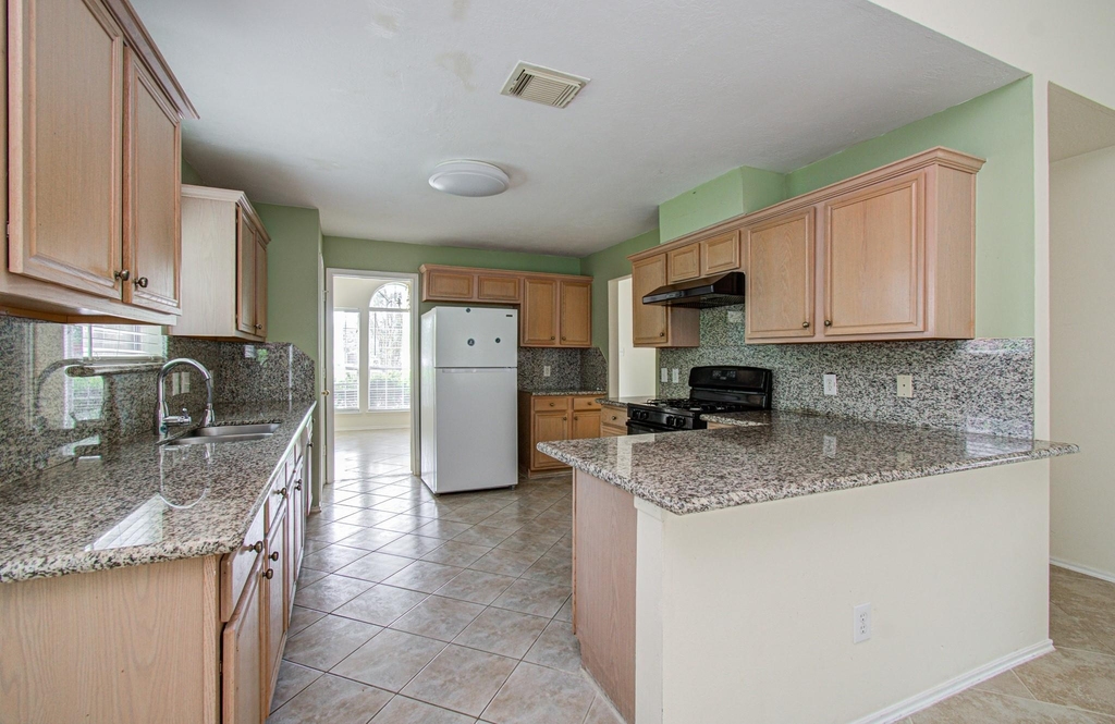 11714 Sweet Willow Court - Photo 8