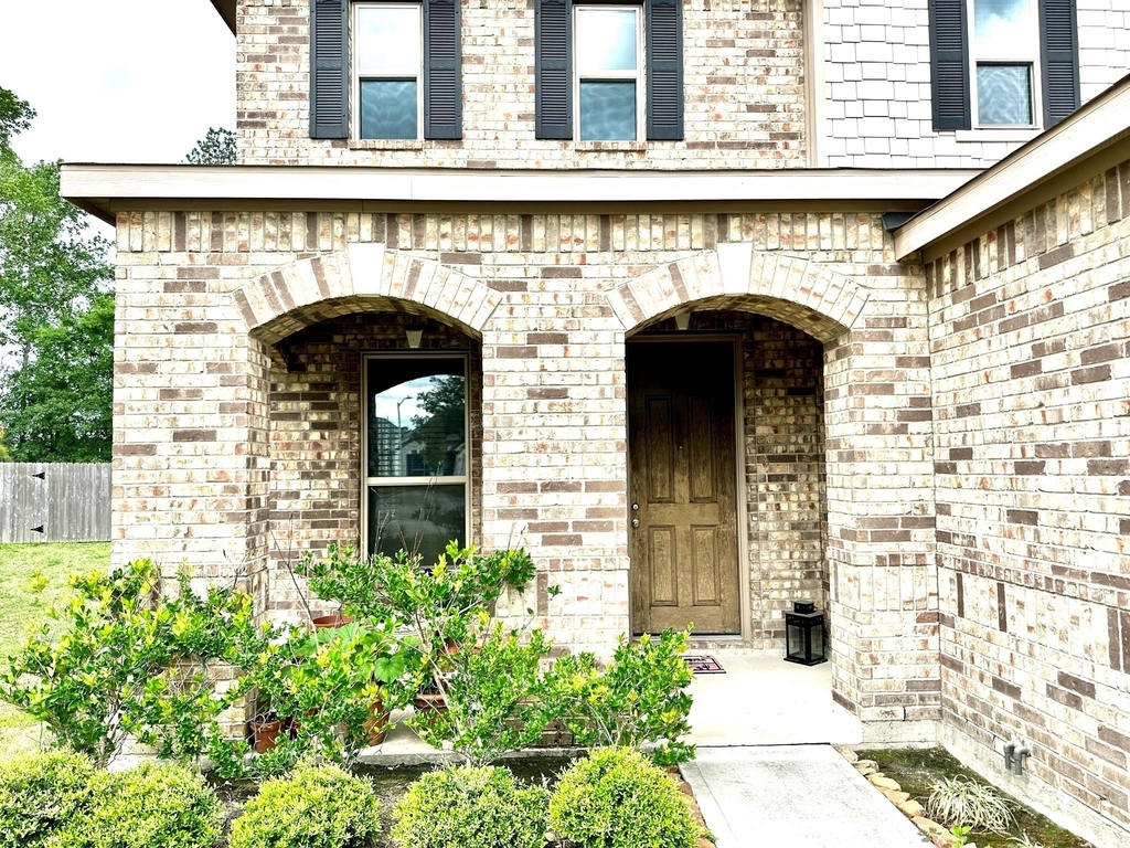 1172 Clonmore Court - Photo 24