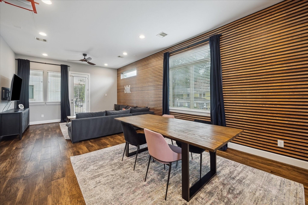 1412 Cleburne Street - Photo 7