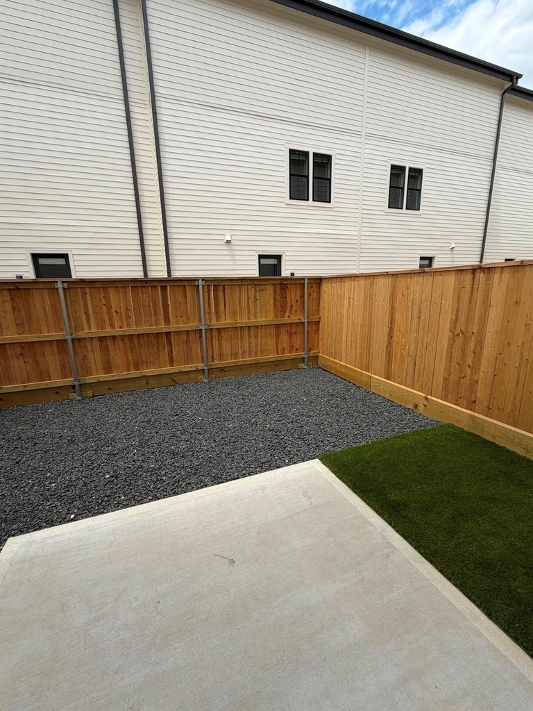 17318 N Eldridge Parkway - Photo 3