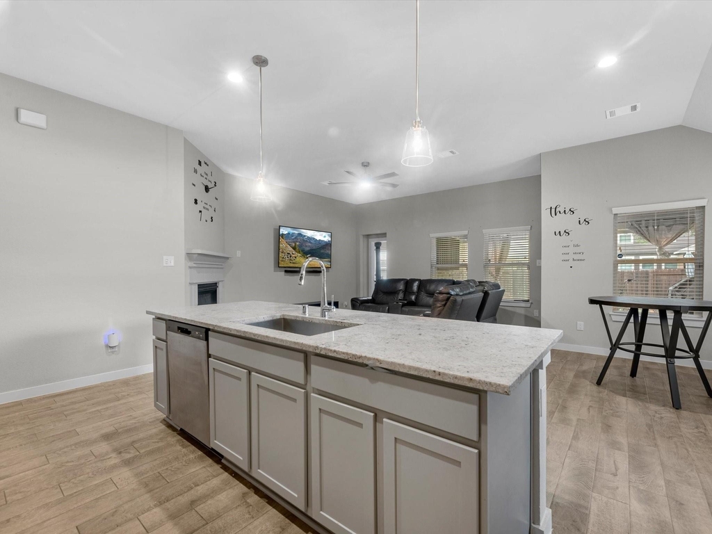 11702 Glossy Oak Lane - Photo 7