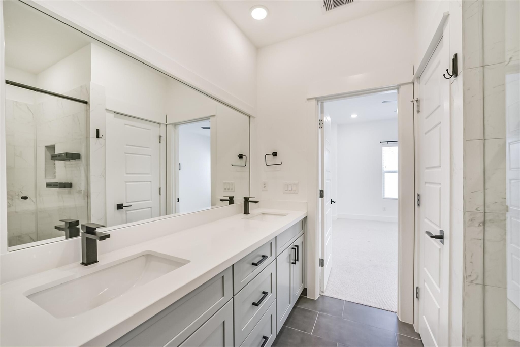8321 Springwood Canyon Lane - Photo 27