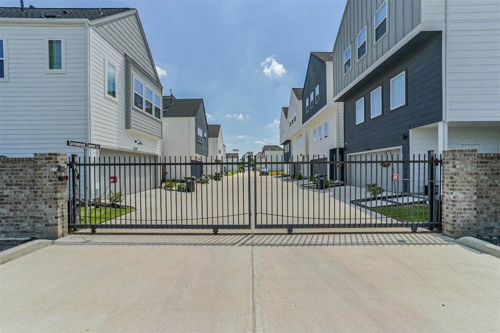 8321 Springwood Canyon Lane - Photo 2