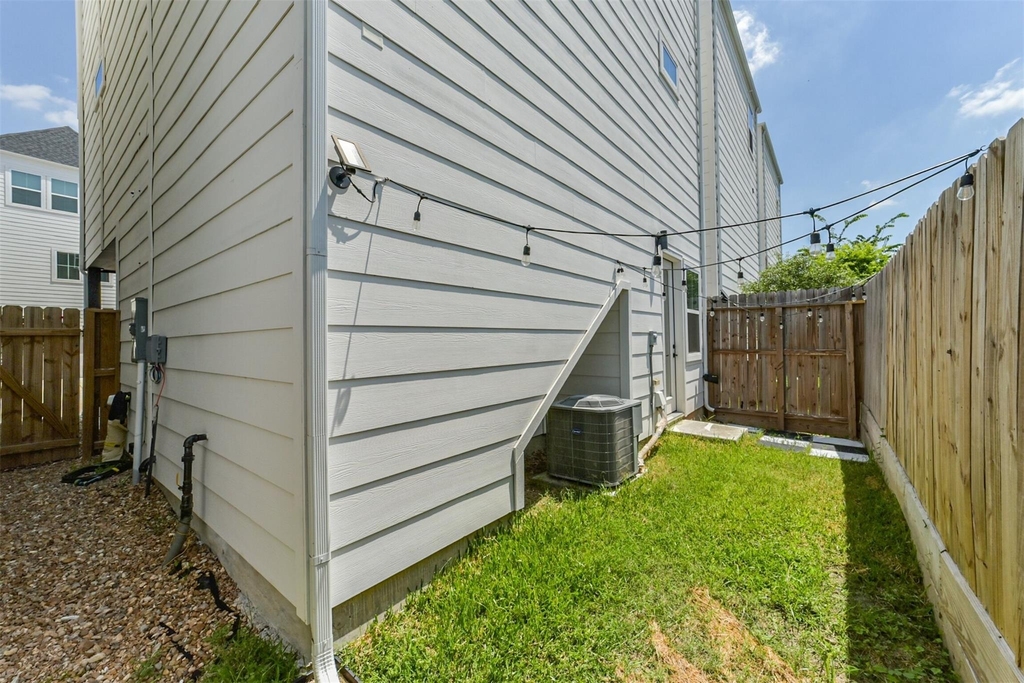 8321 Springwood Canyon Lane - Photo 9