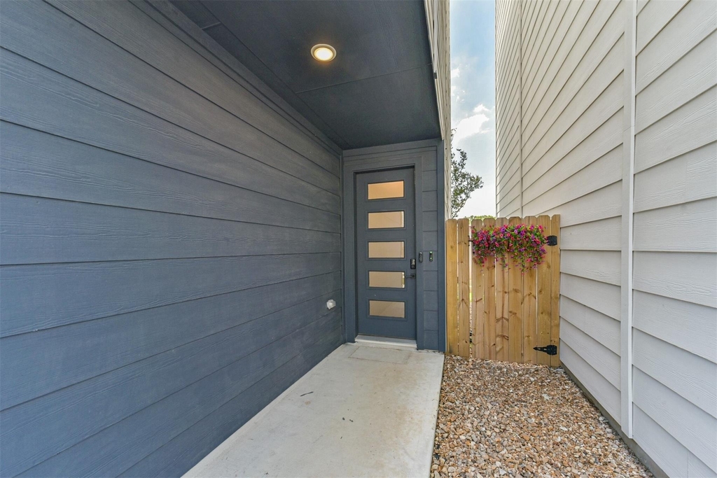 8321 Springwood Canyon Lane - Photo 5
