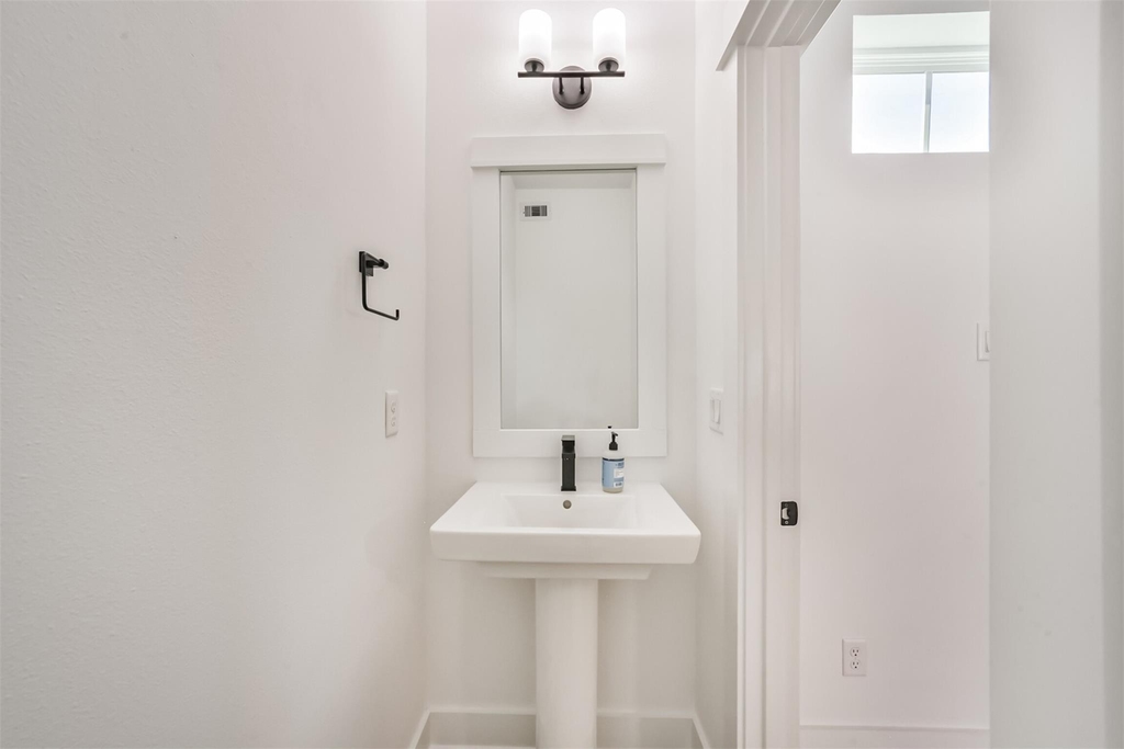 8321 Springwood Canyon Lane - Photo 23