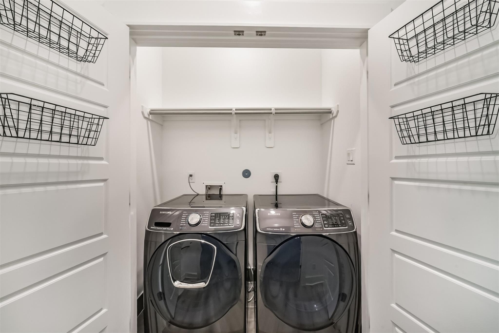 8321 Springwood Canyon Lane - Photo 36