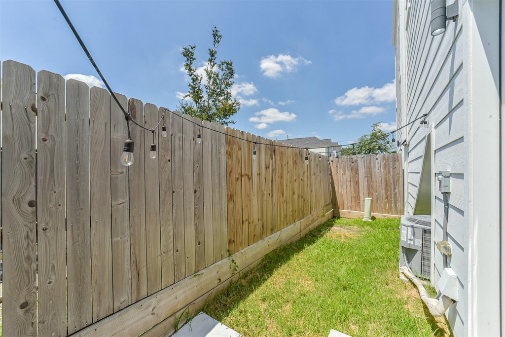 8321 Springwood Canyon Lane - Photo 10