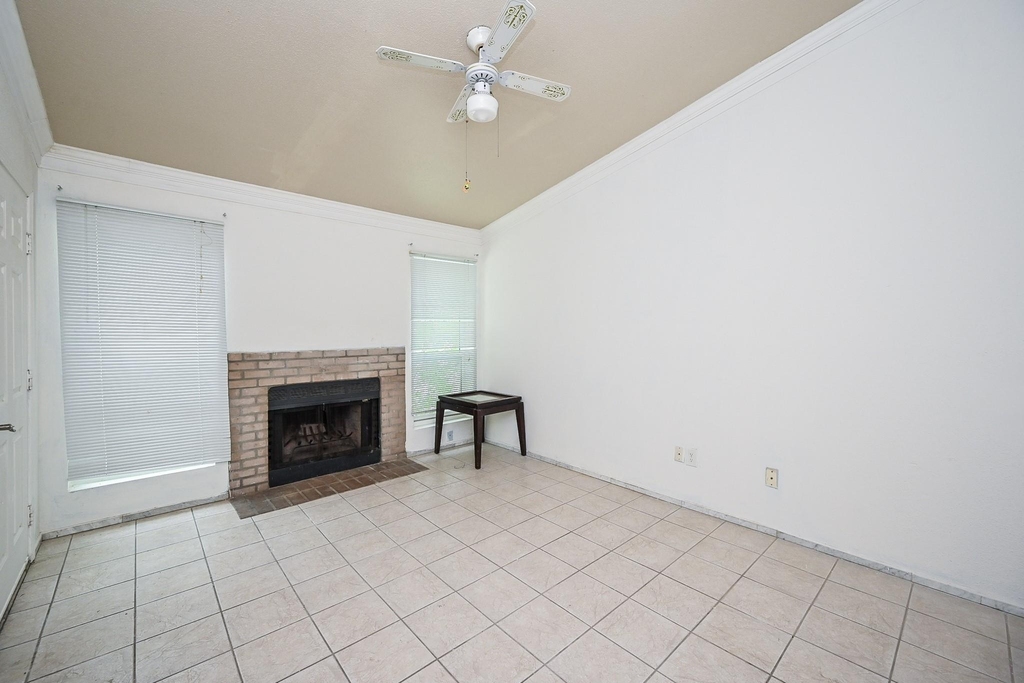 3900 Woodchase Drive - Photo 2