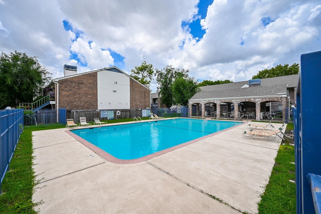 3900 Woodchase Drive - Photo 31