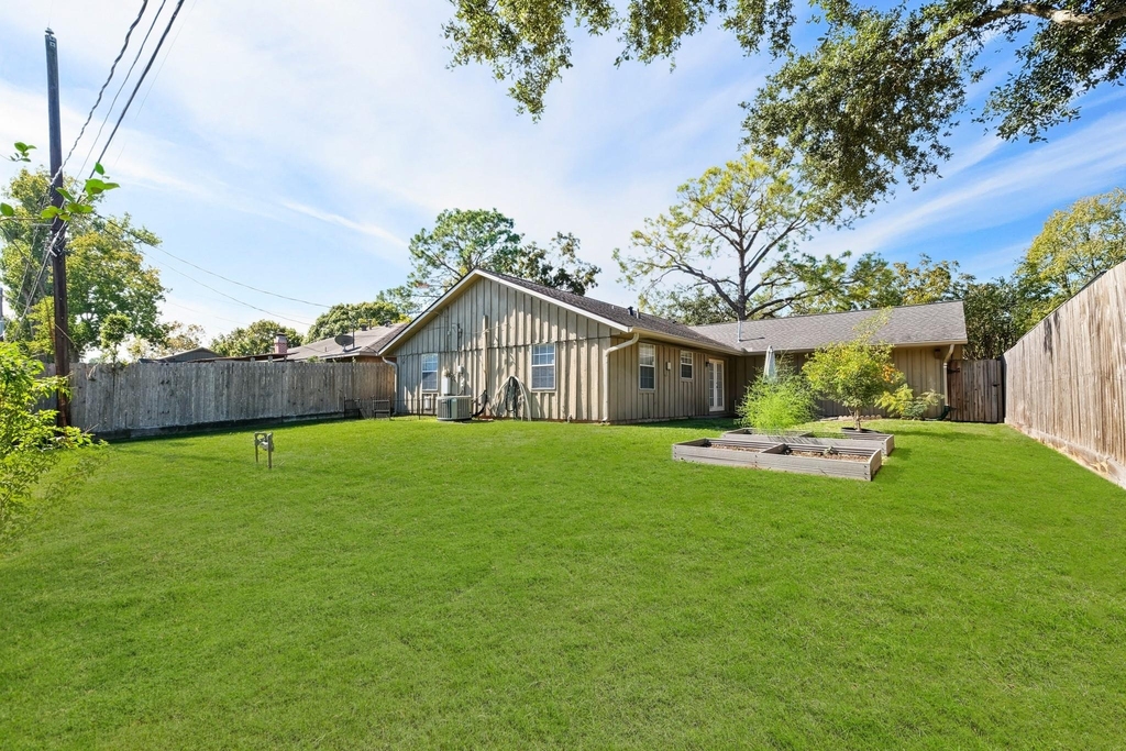 8729 Dunlap Street - Photo 14