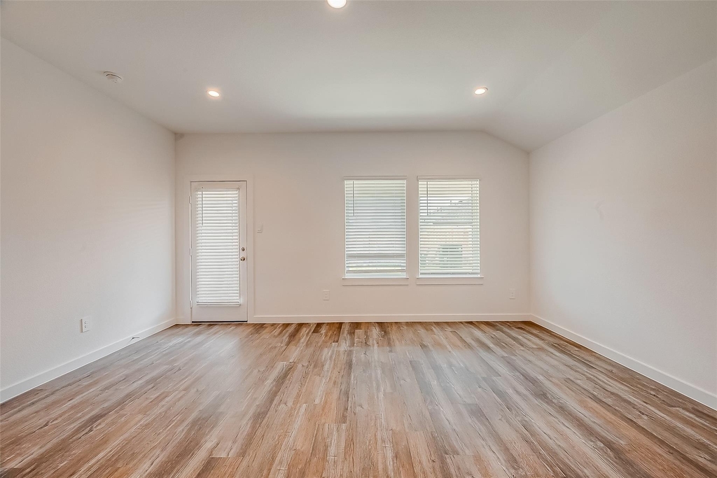 1018 Fringed Bluestar Drive - Photo 15