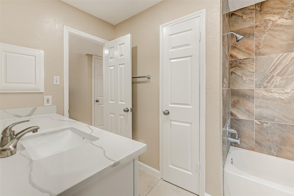 2302 Brook View Lane - Photo 22