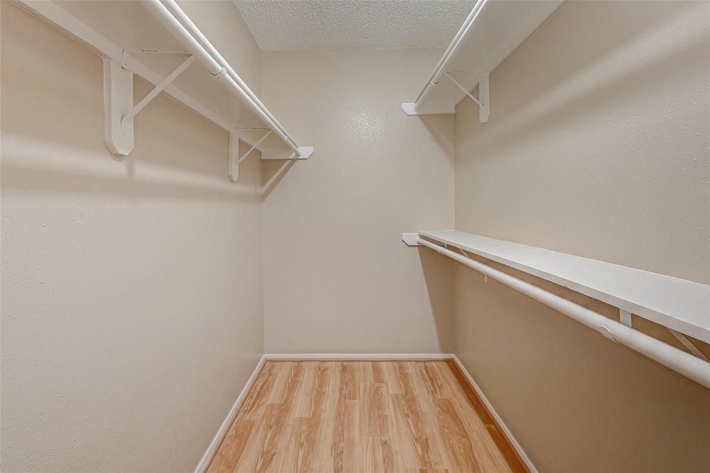 2302 Brook View Lane - Photo 34