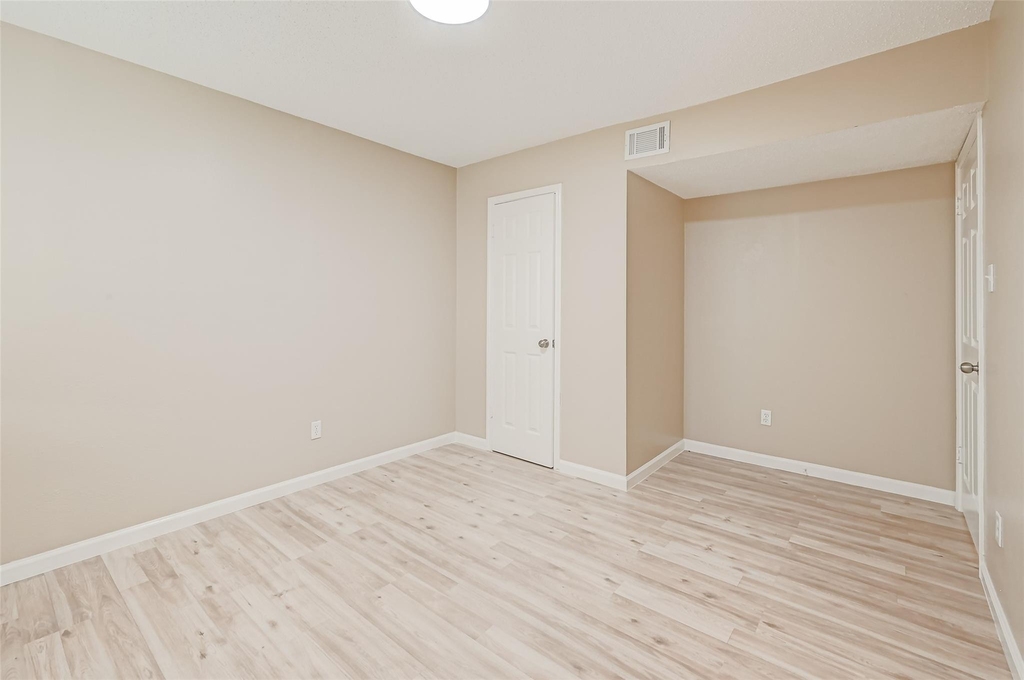2302 Brook View Lane - Photo 21