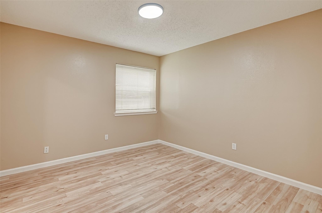 2302 Brook View Lane - Photo 19