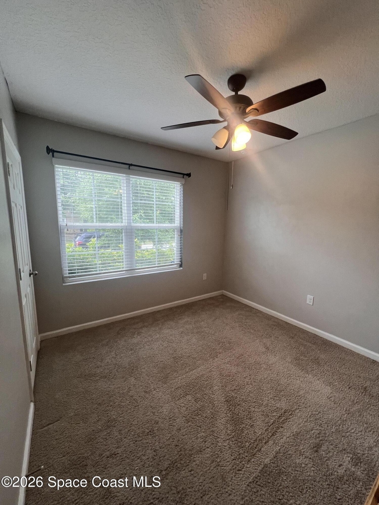 309 Cactus Street Se - Photo 11