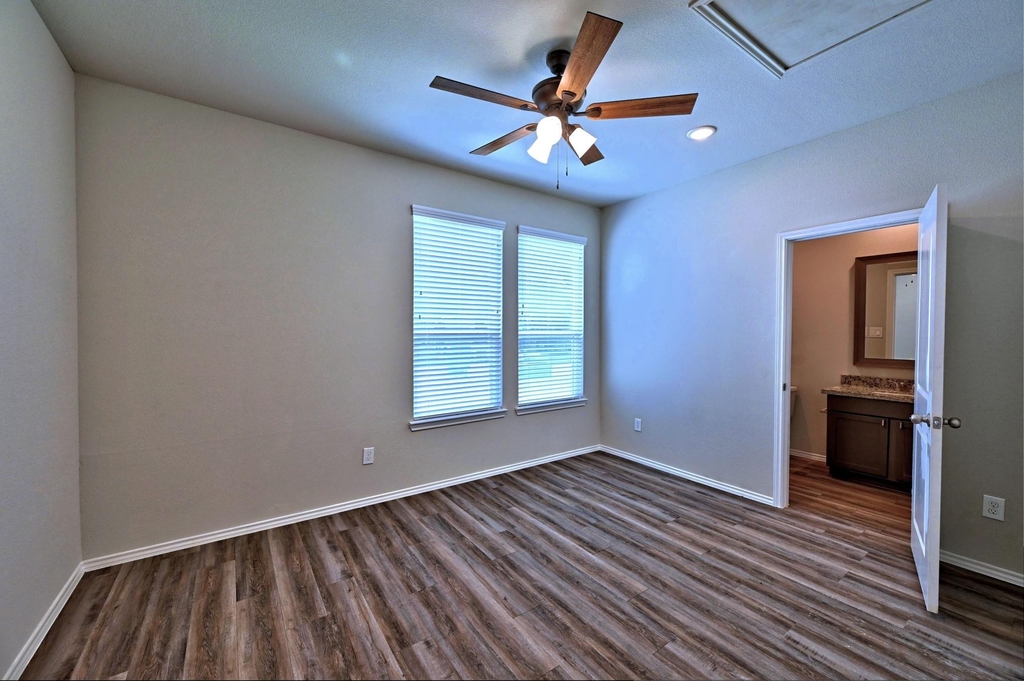 11550 Persimmon Street - Photo 14