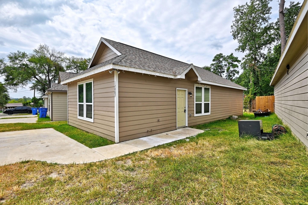 11550 Persimmon Street - Photo 1