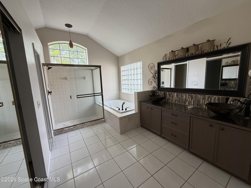 925 Falls Trail - Photo 22