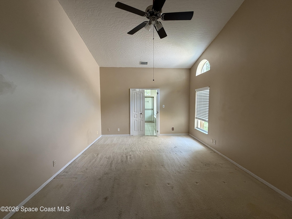 925 Falls Trail - Photo 20
