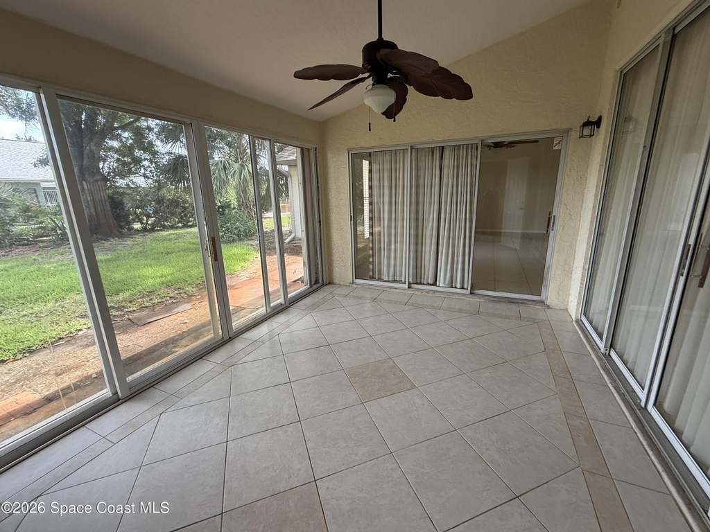 925 Falls Trail - Photo 28