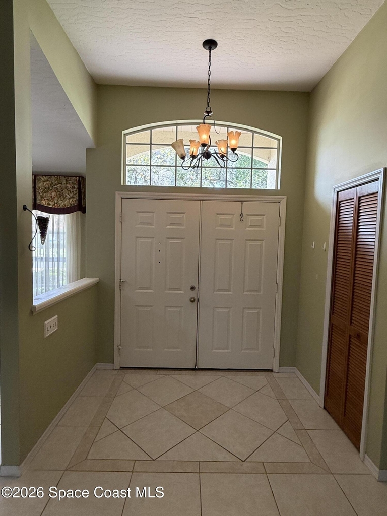 925 Falls Trail - Photo 2