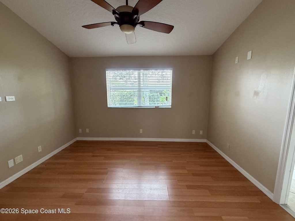 925 Falls Trail - Photo 26