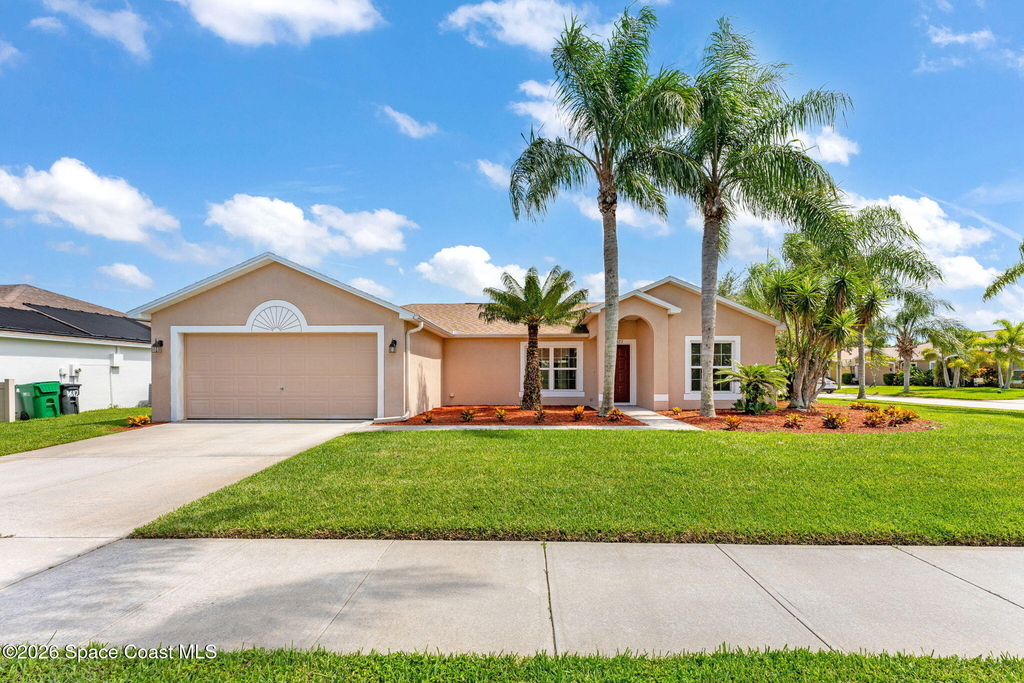 1622 Laramie Circle - Photo 0