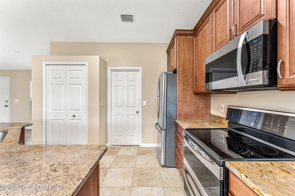 1622 Laramie Circle - Photo 10