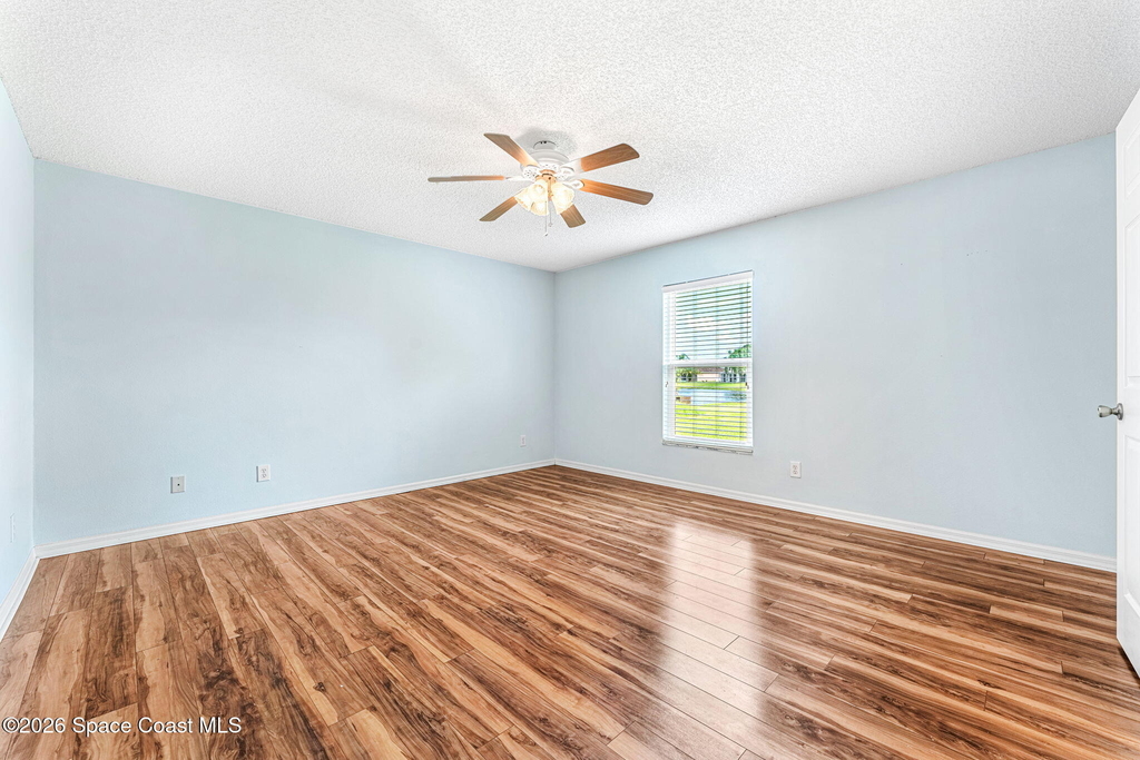 1622 Laramie Circle - Photo 16