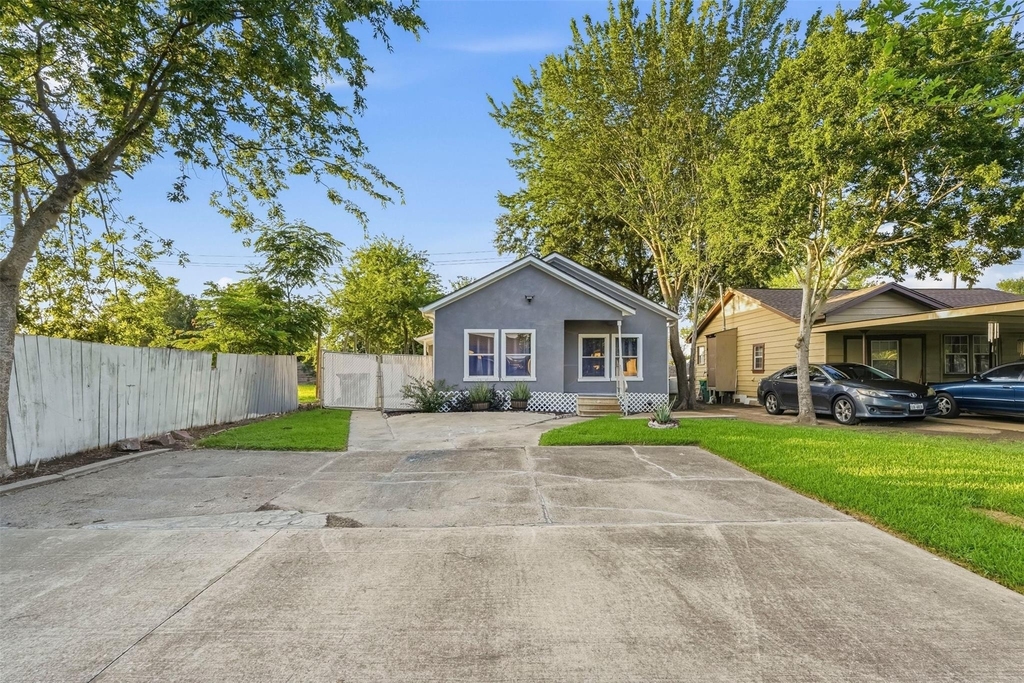 406 Gresham Street - Photo 26