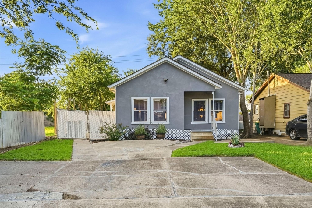 406 Gresham Street - Photo 25
