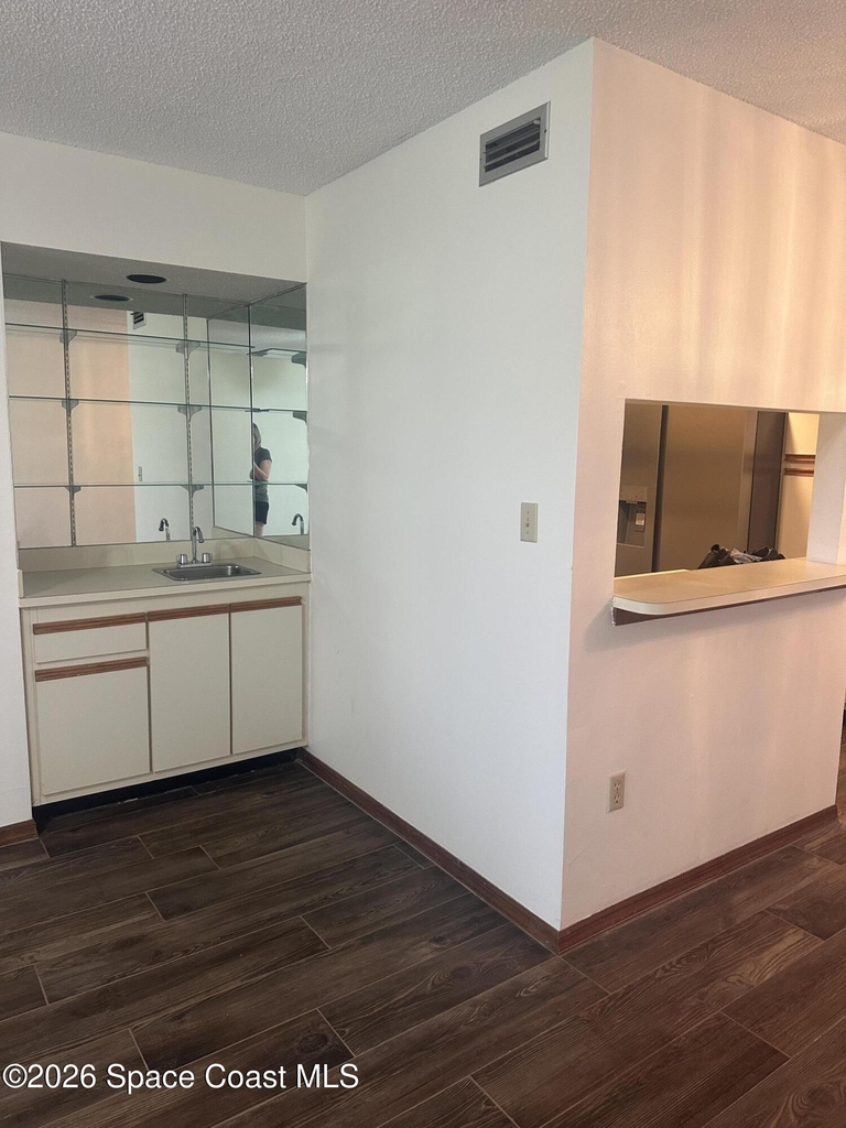 1600 Woodland Drive - Photo 5