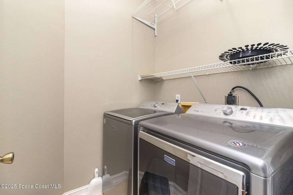 2893 Glasbern Circle - Photo 23