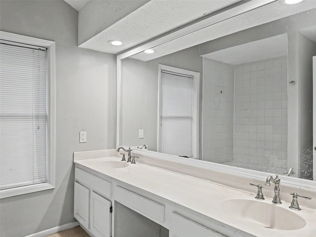 7410 Songwind Lane - Photo 11