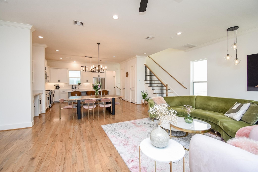 918 W 25th Street - Photo 16