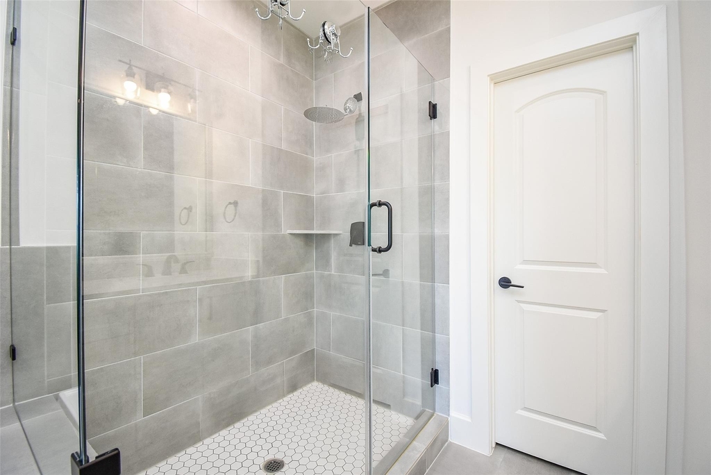 918 W 25th Street - Photo 28