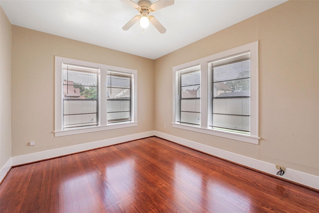 2611 Rosewood Street - Photo 16